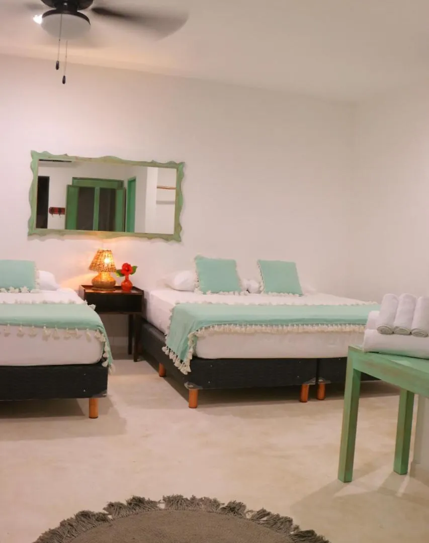 Punta Piedra Beach Posada Tulum 3*,