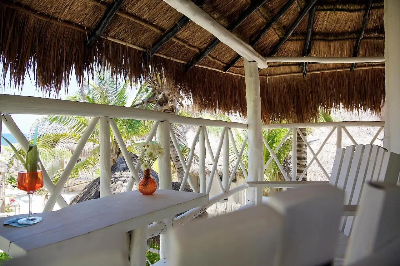 Punta Piedra Beach Posada Tulum Mexiko